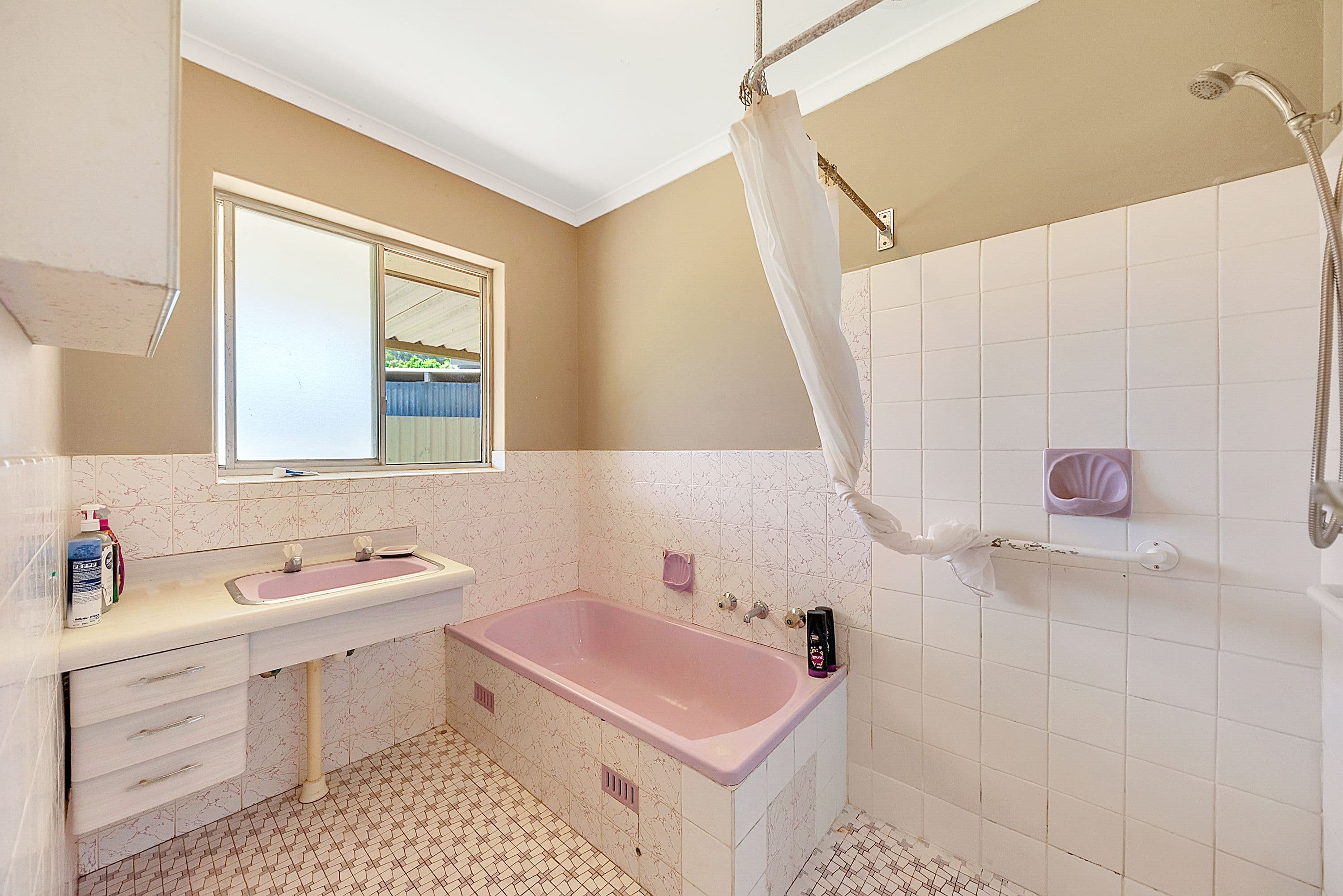 24 Newlyn Terrace, Parafield Gardens SA 5107, Parafield Gardens - Thumbnail 6