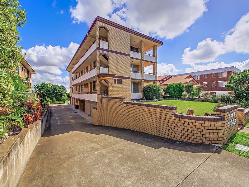 19 Crown Street, HOLLAND PARK WEST QLD 4121, Holland Park West - Thumbnail 8