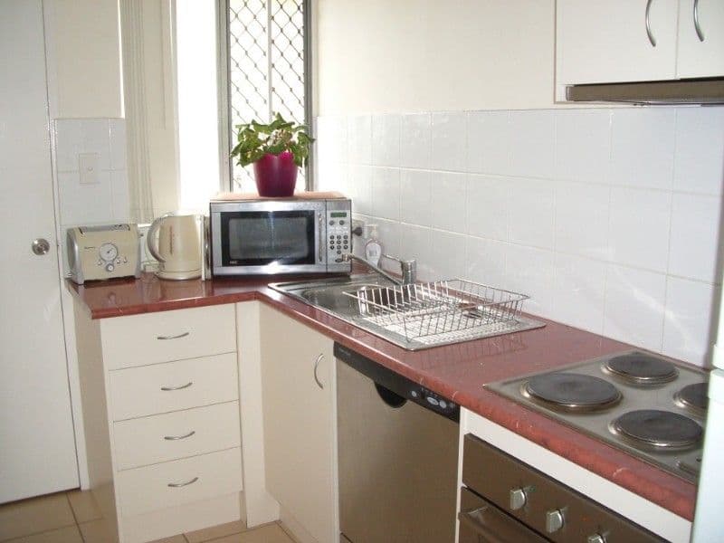 68 Shetland Street, MORNINGSIDE QLD 4170, Morningside - Thumbnail 2