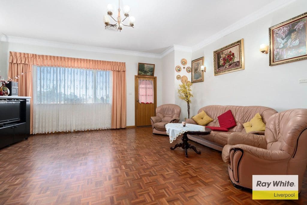 5 Grose Avenue, Lurnea - Thumbnail 2