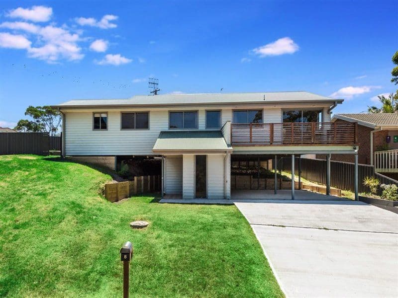 8 Weymouth Road, Lake Tabourie - Image 1