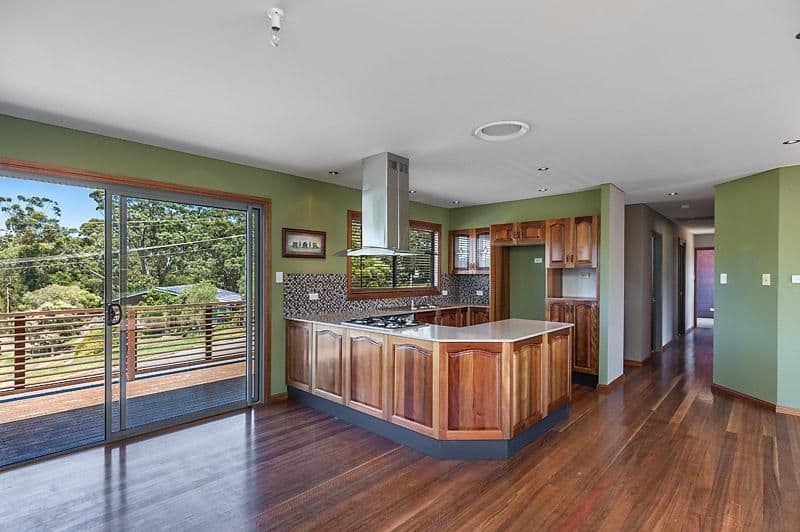8 Weymouth Road, Lake Tabourie - Thumbnail 3