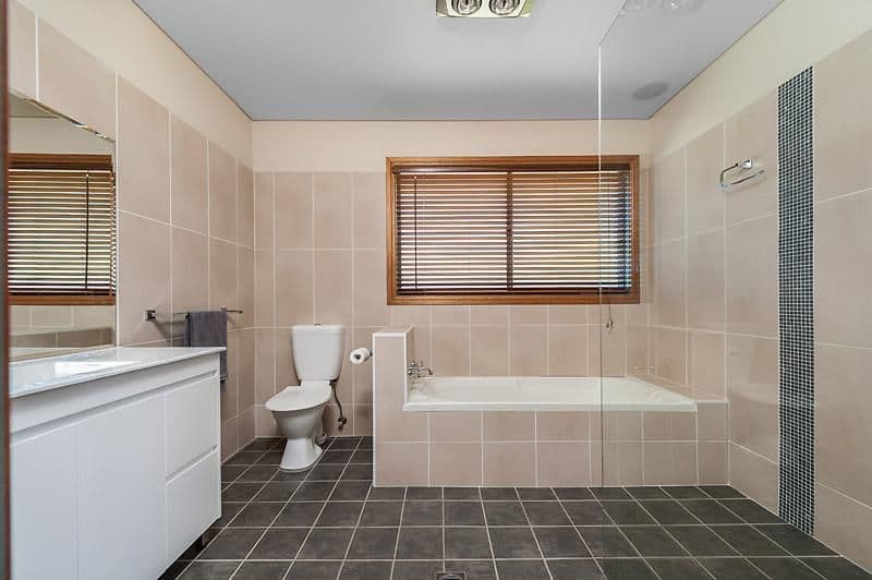 8 Weymouth Road, Lake Tabourie - Thumbnail 7