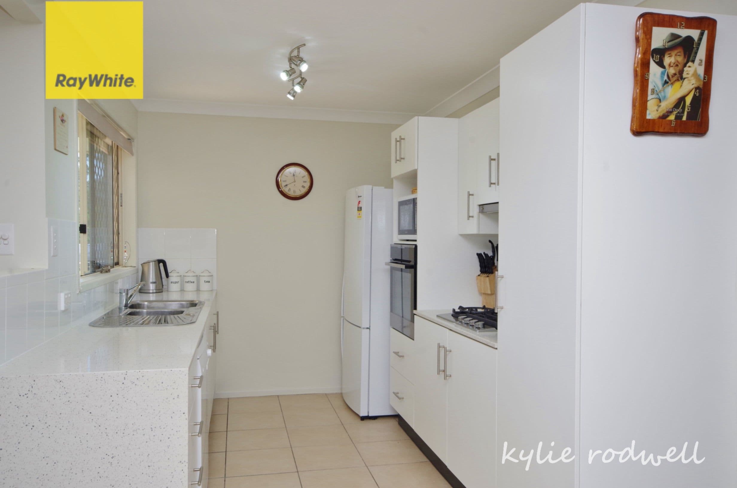 102 Carrigan Way, Gleneagle QLD 4285, Gleneagle - Thumbnail 4