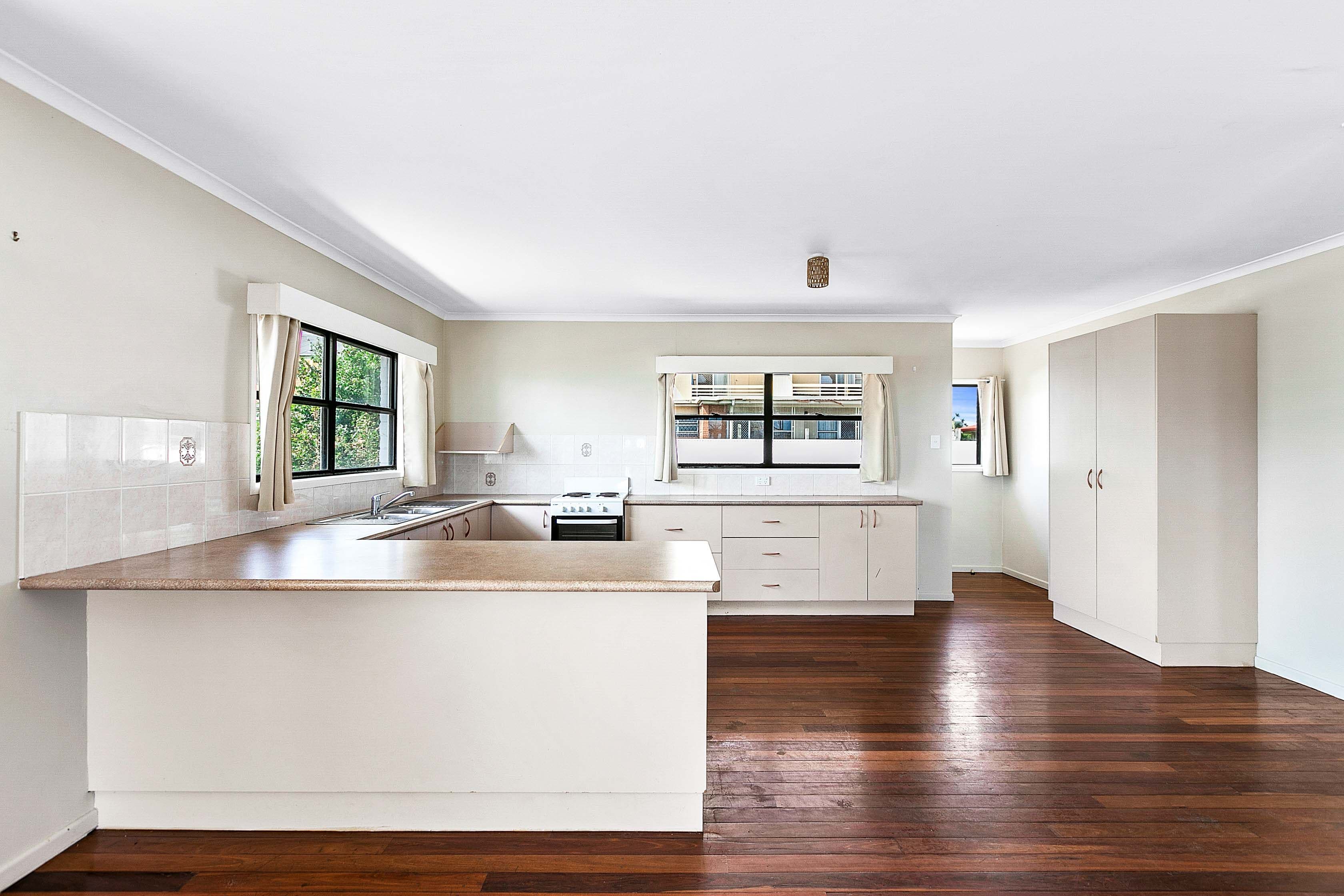 343 Boat Harbour Drive, Scarness QLD 4655, Scarness - Thumbnail 4