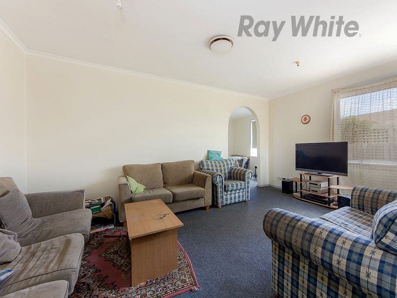 3 Stevenage Crescent, Deer Park VIC 3023, Deer Park - Thumbnail 3