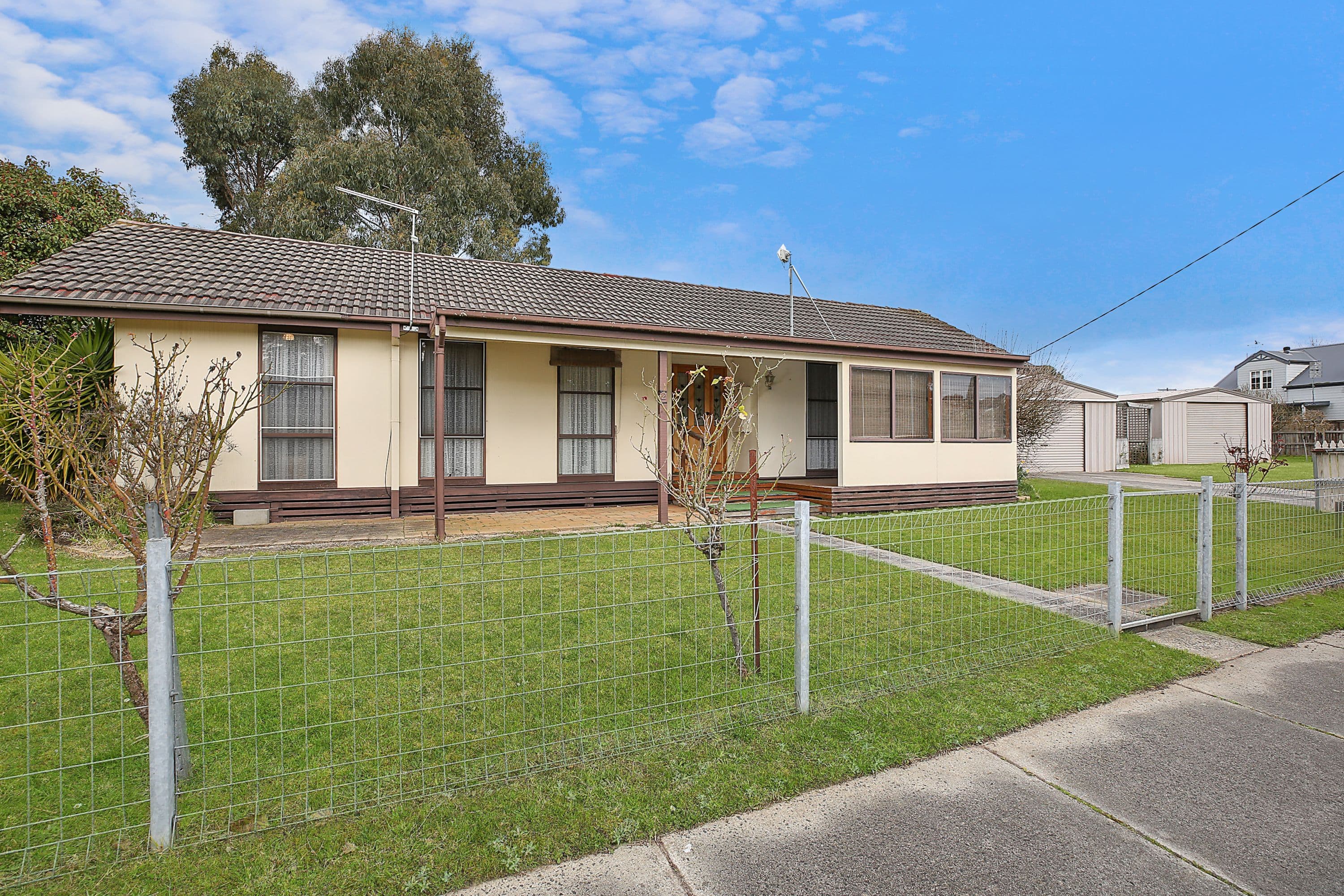 2 Wardoo Street, Simpson VIC 3266, Simpson - Thumbnail 2