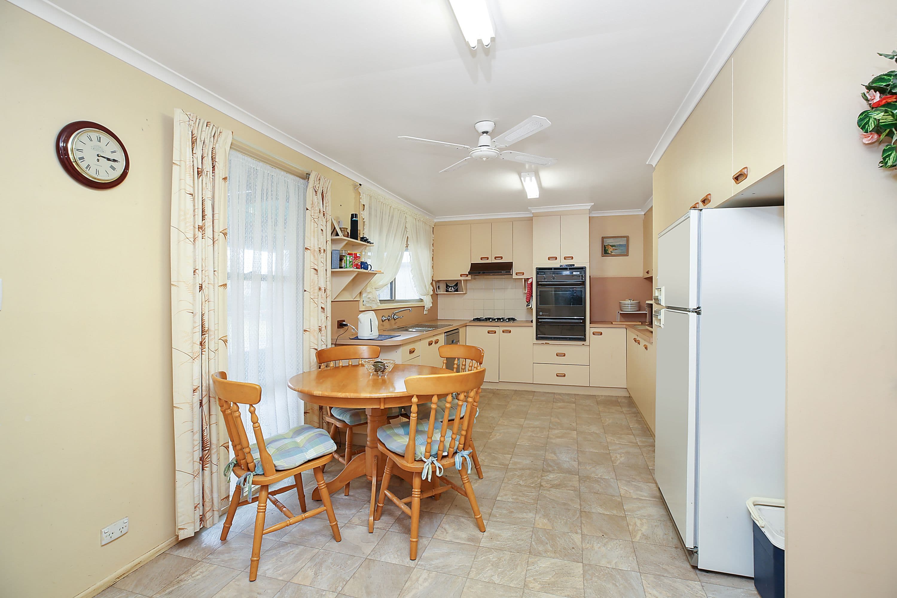 2 Wardoo Street, Simpson VIC 3266, Simpson - Thumbnail 4