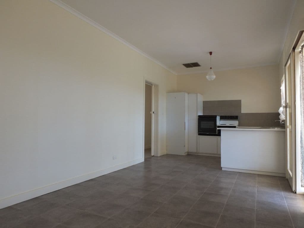 107 Cornish Terrace, WALLAROO SA 5556, Wallaroo - Thumbnail 4
