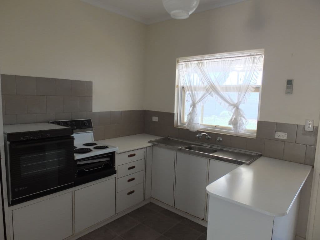 107 Cornish Terrace, WALLAROO SA 5556, Wallaroo - Thumbnail 5