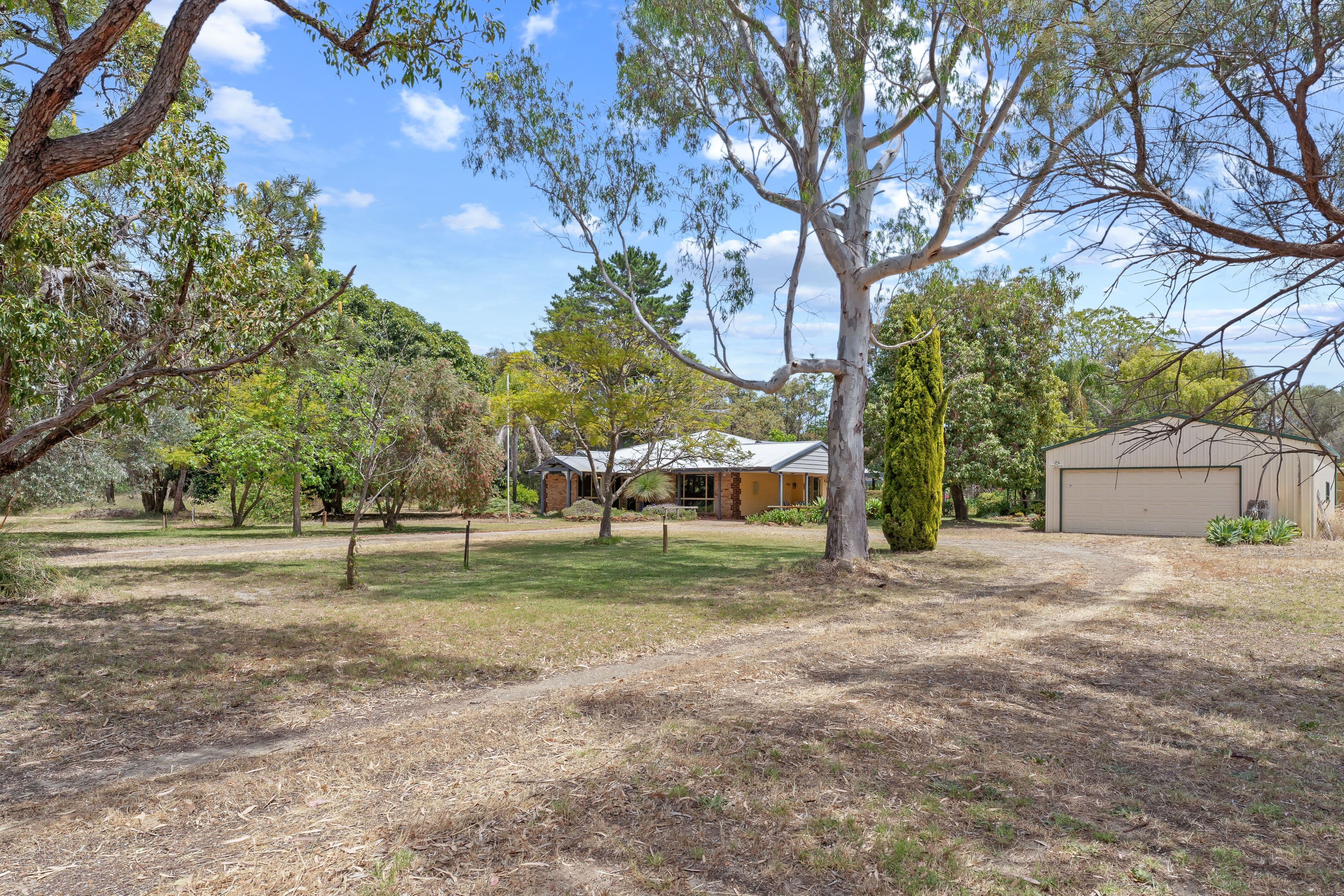 225 Amarillo Drive, Karnup WA 6176, Karnup - Thumbnail 5