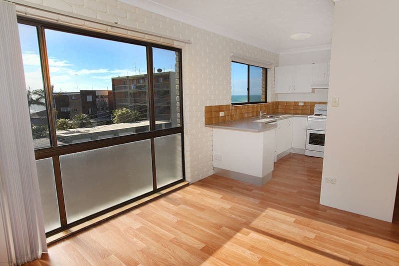 42 Edward Street, ALEXANDRA HEADLAND QLD 4572, Alexandra Headland - Thumbnail 2