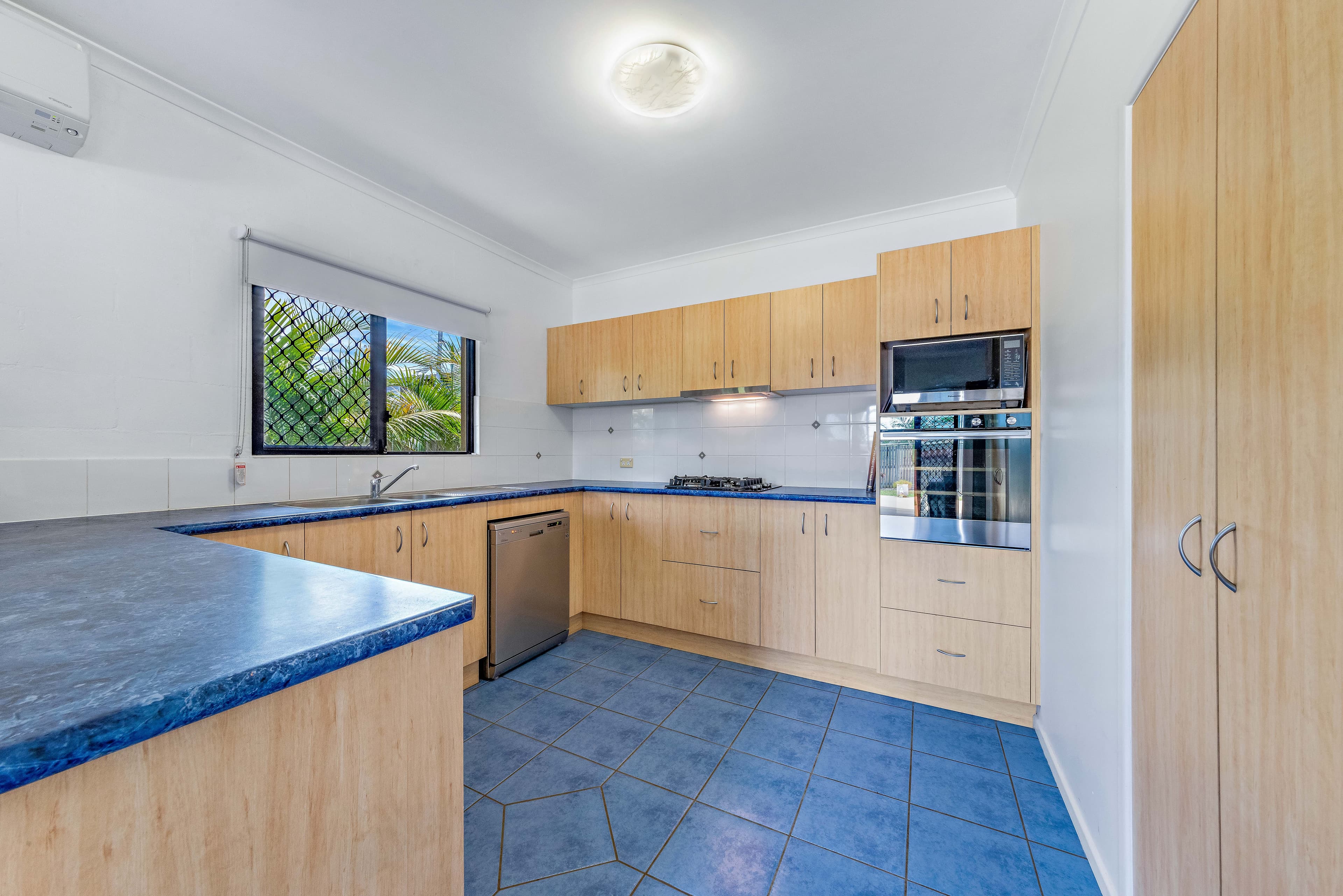 71 Faust Street, Proserpine QLD 4800, Proserpine - Thumbnail 5
