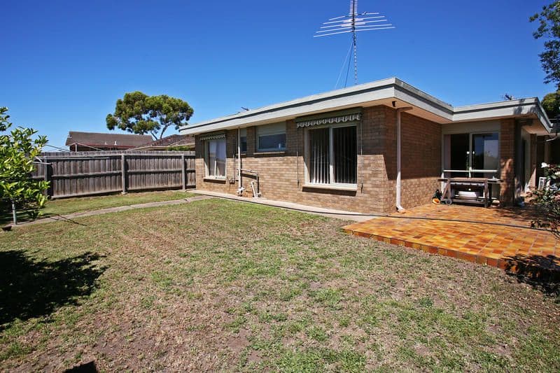5 Cheryl Crescent, BELMONT VIC 3216, Belmont - Thumbnail 2