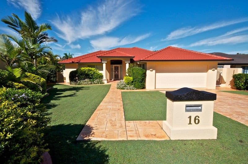 16 Nottinghill Gate Drive, ARUNDEL QLD 4214, Arundel - Image 1