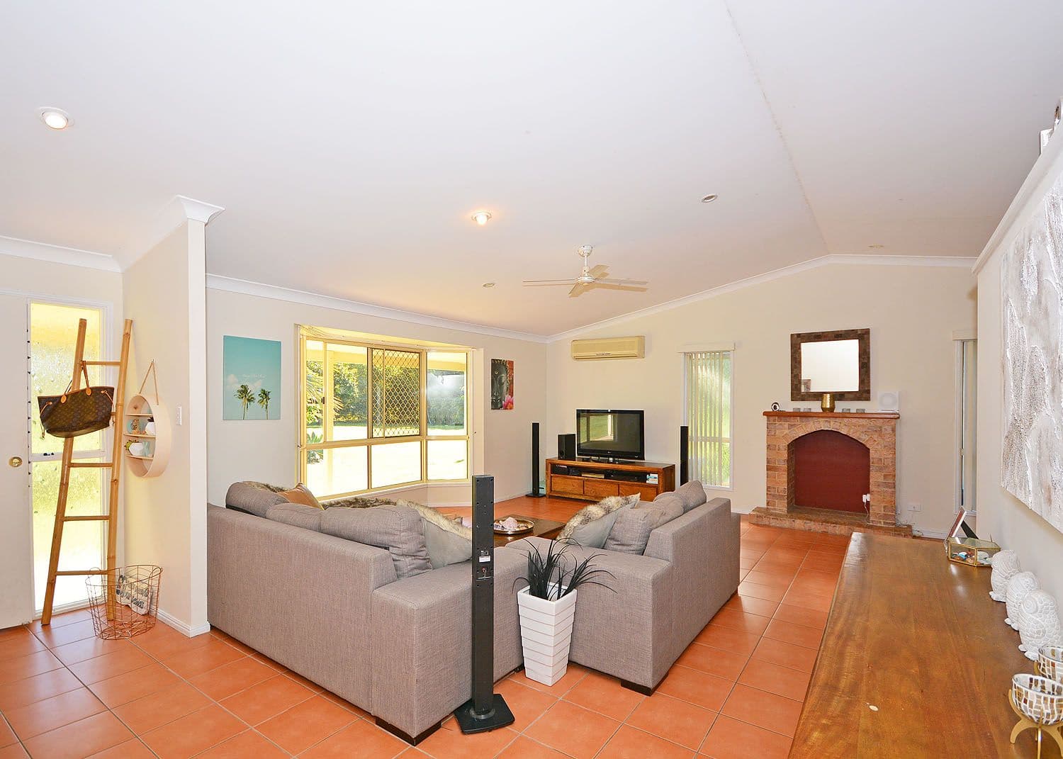 104 Seaview Drive, Booral QLD 4655, Booral - Thumbnail 5