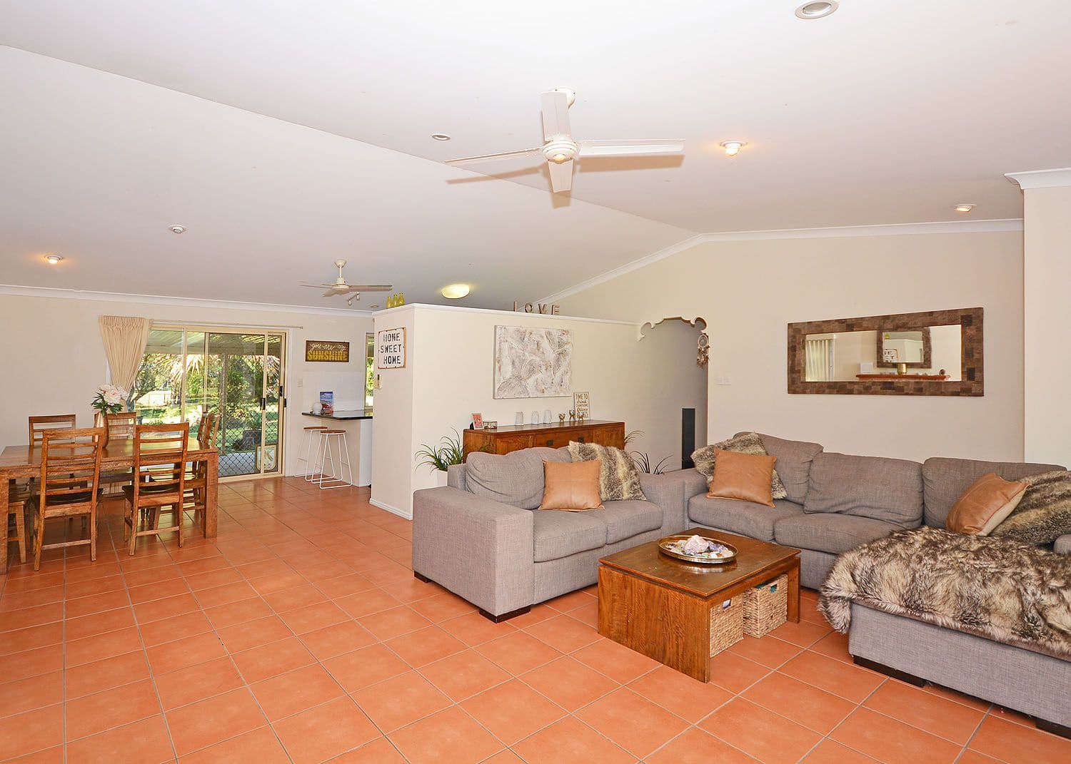 104 Seaview Drive, Booral QLD 4655, Booral - Thumbnail 7