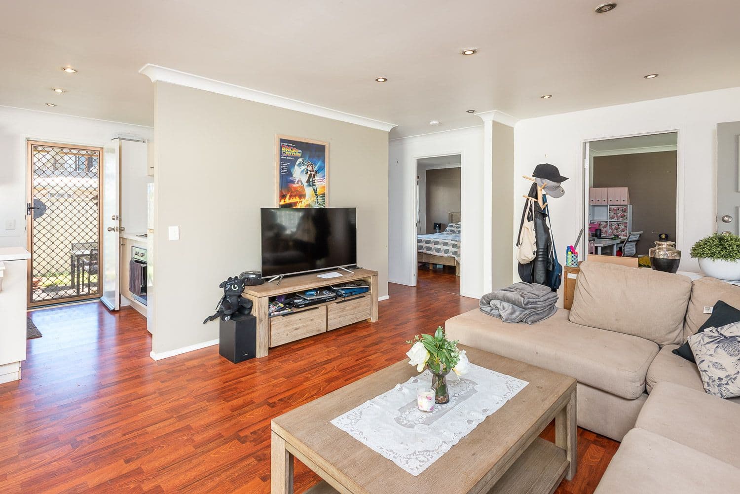 26 Rouen Avenue, Paradise Point QLD 4216, Paradise Point - Thumbnail 4
