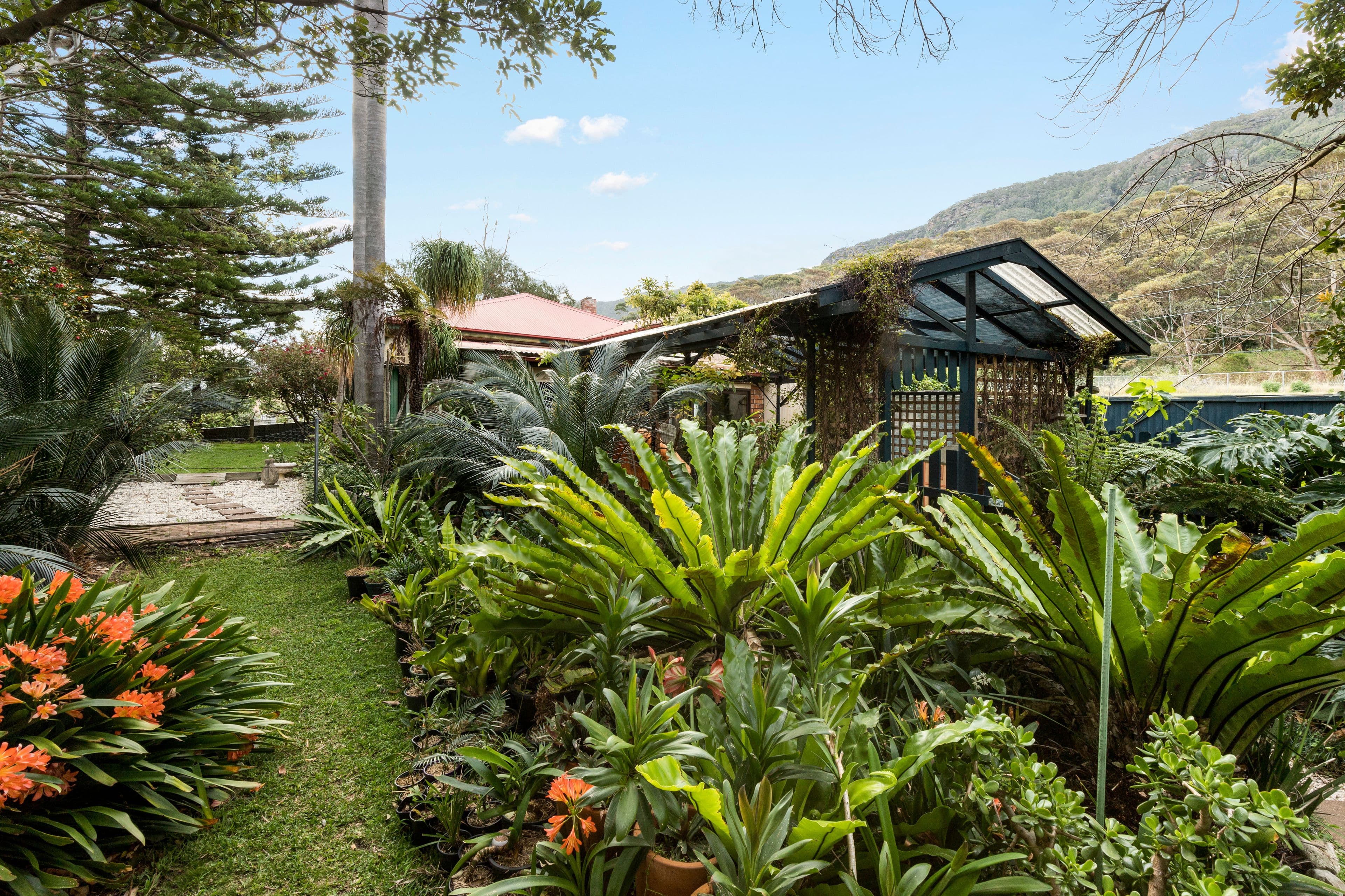 382 Lawrence Hargrave Drive, Scarborough - Image 1