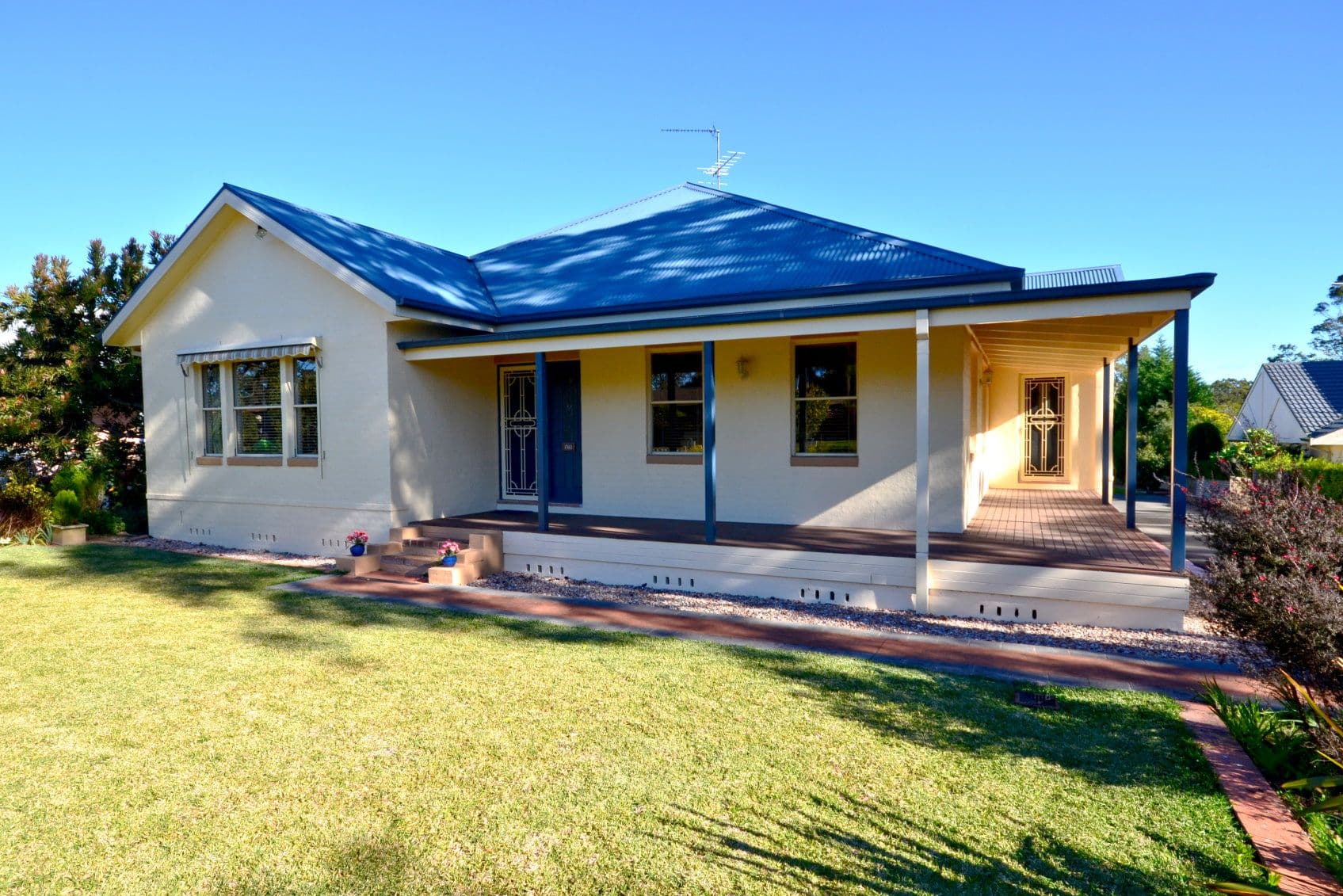 23 Carlton Road, THIRLMERE NSW 2572, Thirlmere - Thumbnail 2