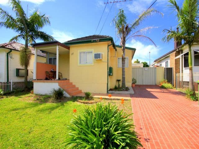 22 Fuller Street, CHESTER HILL NSW 2162, Chester Hill - Thumbnail 2