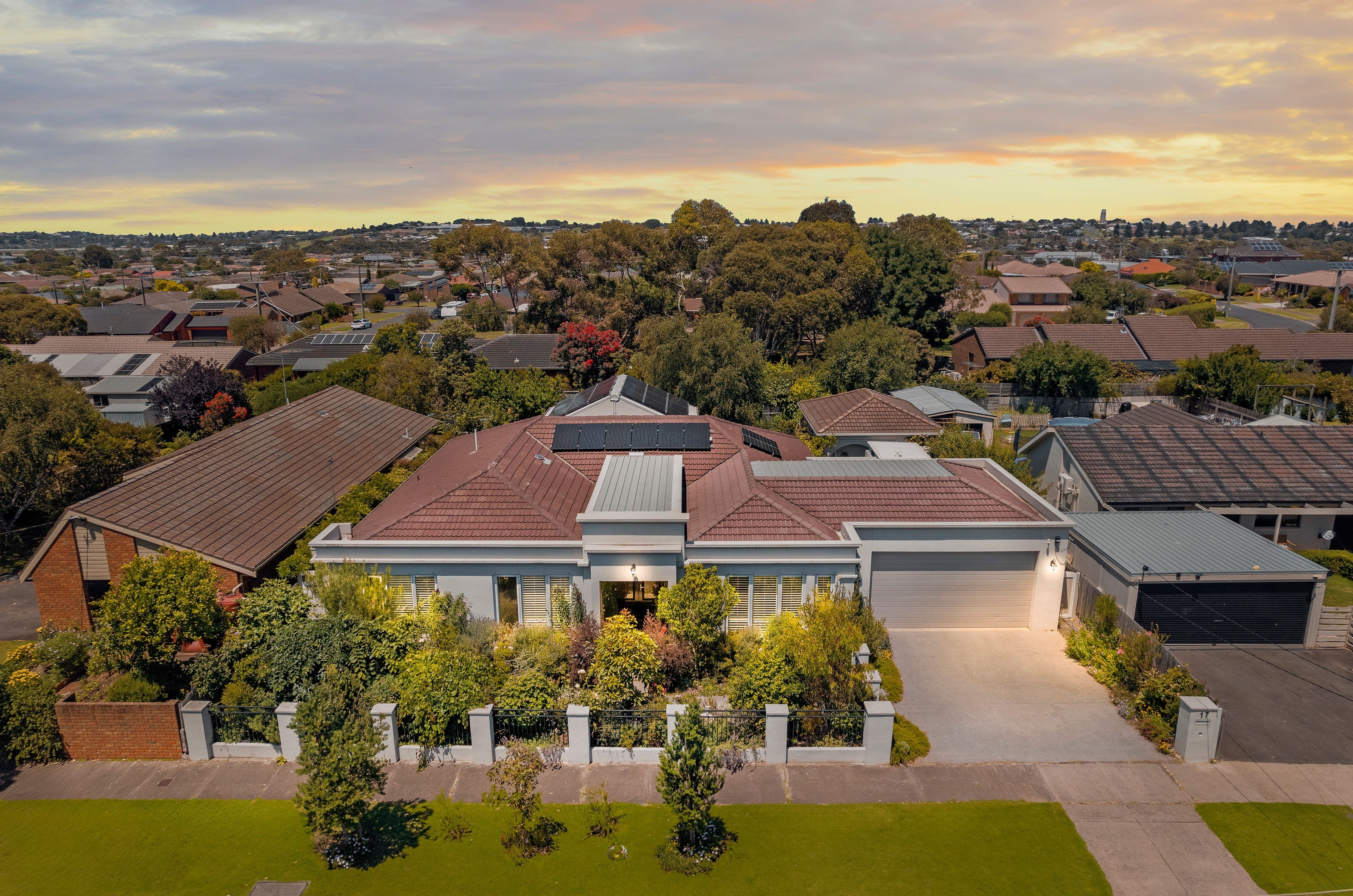 17 Sundale Road, Warrnambool VIC 3280, Warrnambool - Image 1