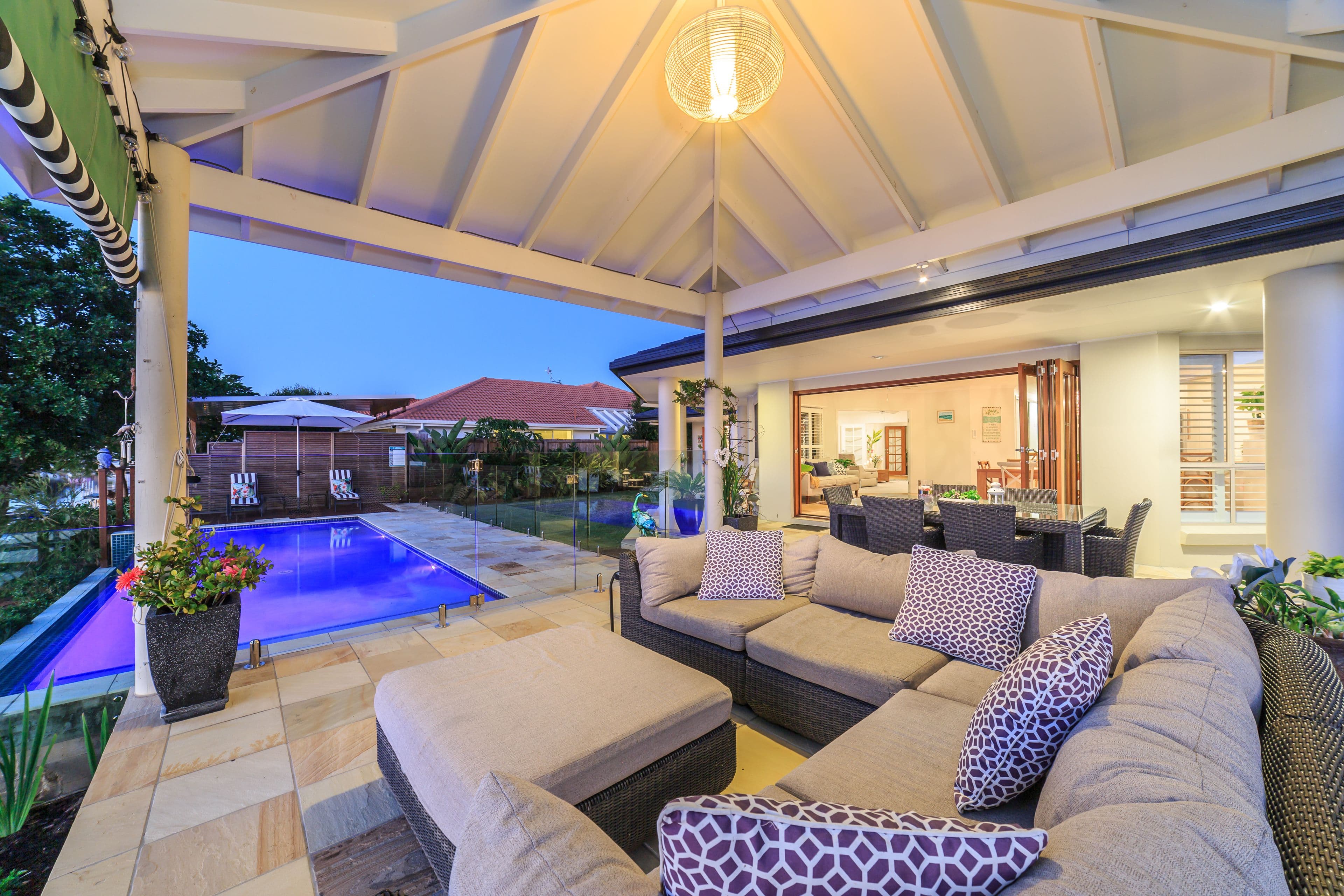 54 Port Jackson Boulevard, Clear Island Waters QLD 4226, Clear Island Waters - Thumbnail 4