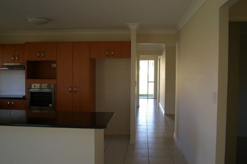 16 Greenway Place, DECEPTION BAY QLD 4508, Deception Bay - Thumbnail 5