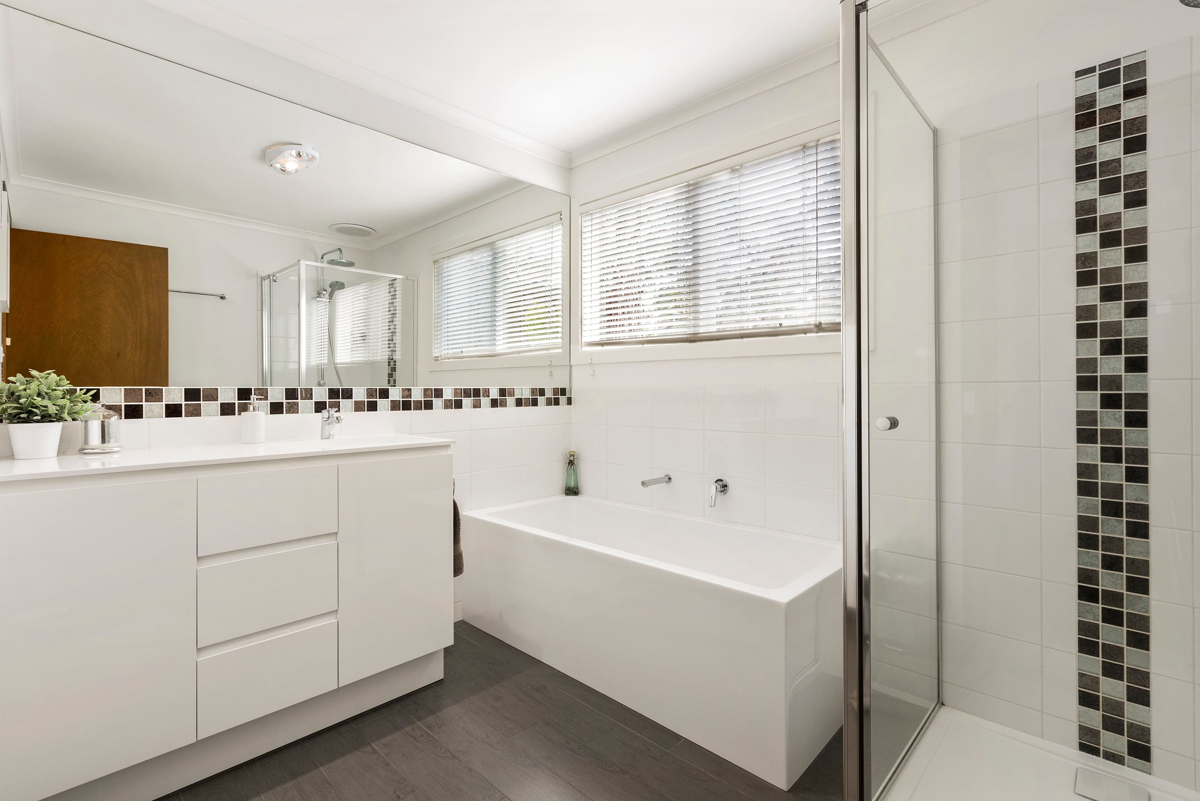 2 Larnoo Drive, Doncaster East VIC 3109, Doncaster East - Thumbnail 8