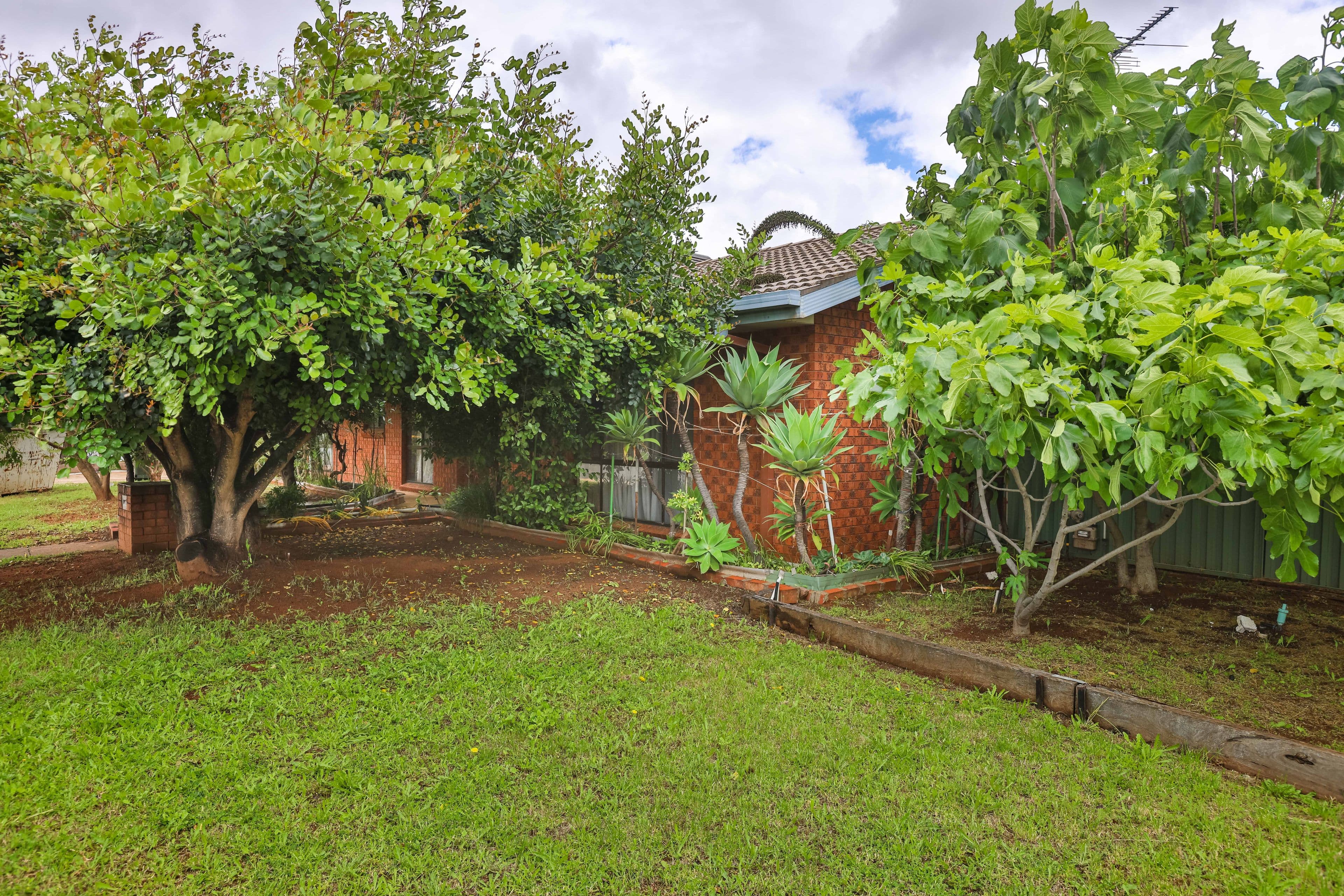 17 Semmens Crescent, Mildura VIC 3500, Mildura - Thumbnail 3
