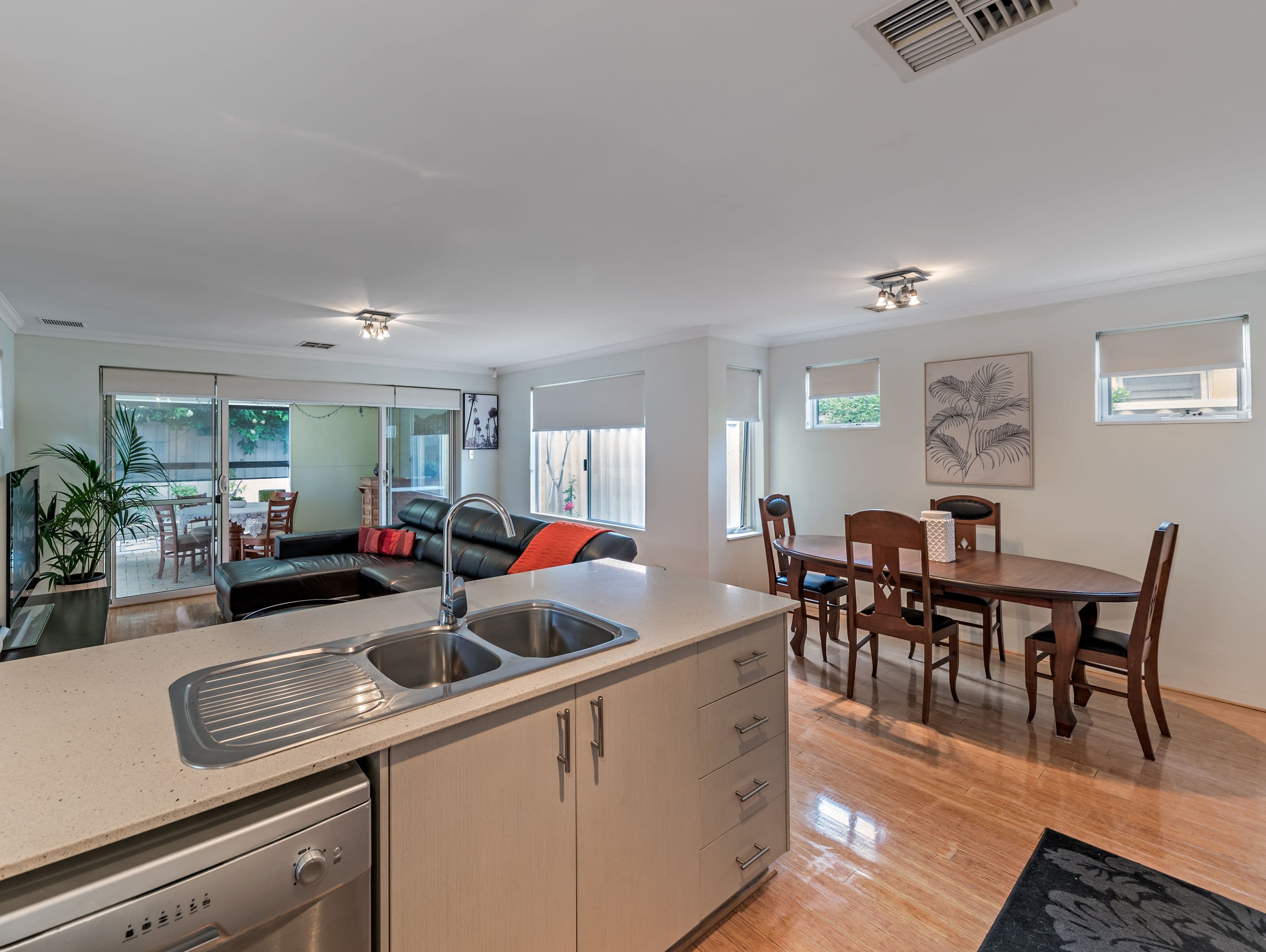 369 Grand Promenade, Dianella WA 6059, Dianella - Thumbnail 8