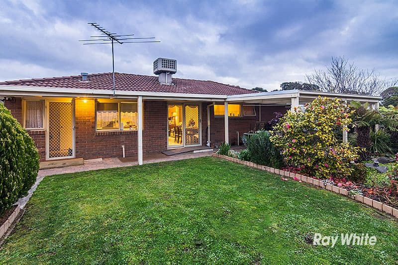 6 Ayres Close, Cranbourne North VIC 3977, Cranbourne North - Thumbnail 4