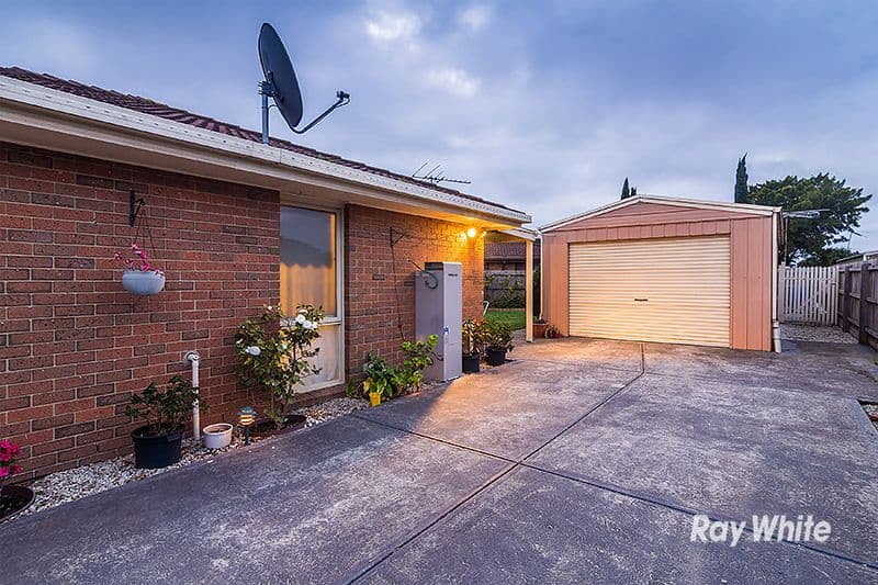 6 Ayres Close, Cranbourne North VIC 3977, Cranbourne North - Thumbnail 5