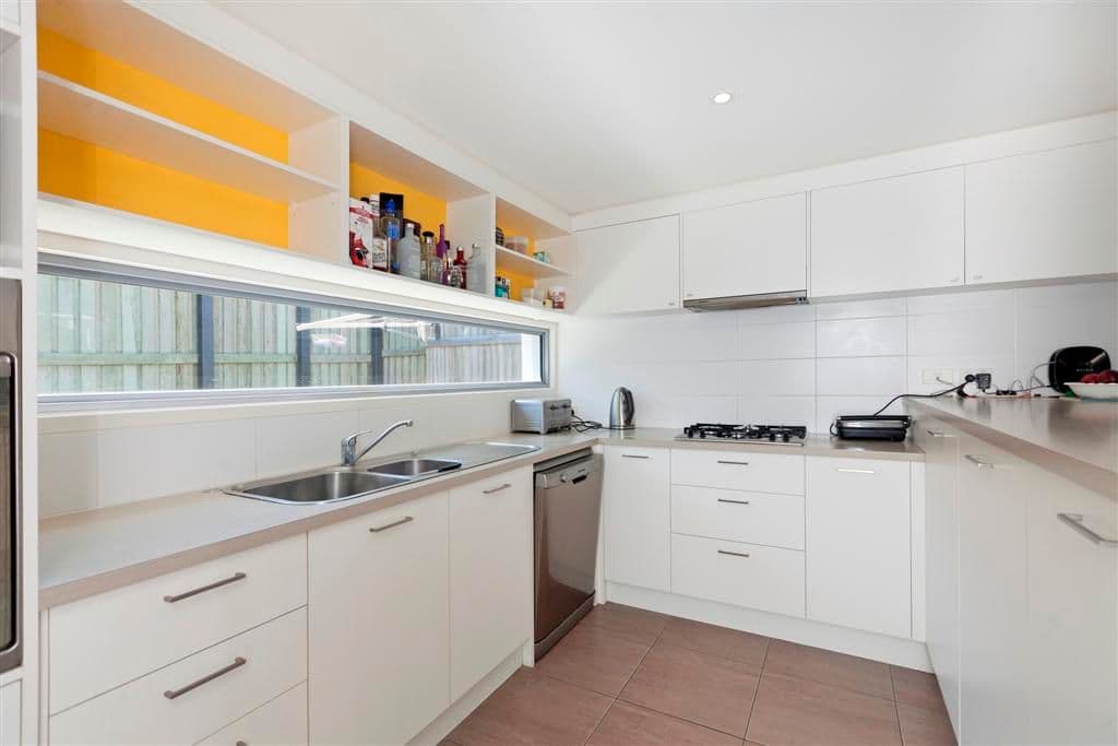9 Demby Crescent, WAKERLEY QLD 4154, Wakerley - Thumbnail 2