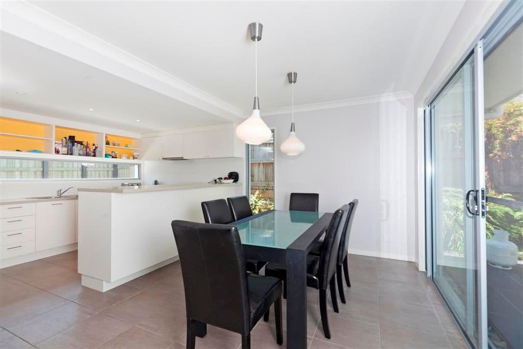 9 Demby Crescent, WAKERLEY QLD 4154, Wakerley - Thumbnail 3