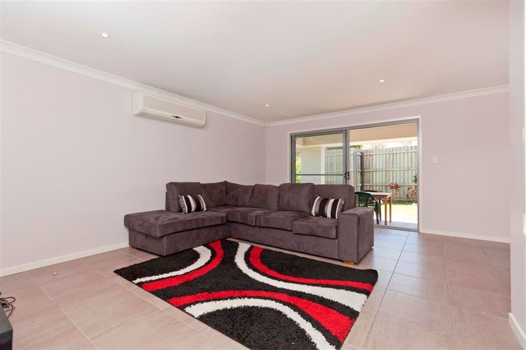 9 Demby Crescent, WAKERLEY QLD 4154, Wakerley - Thumbnail 4