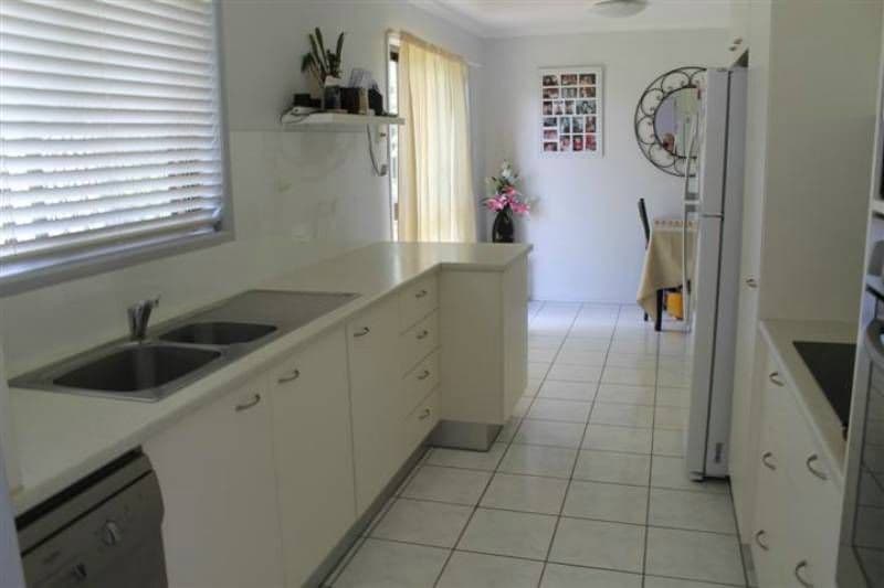 4 Mercedes Street, CLINTON QLD 4680, Clinton - Thumbnail 5