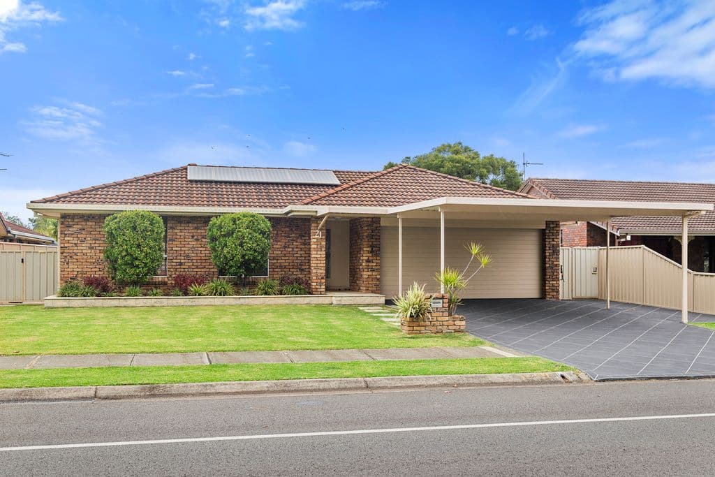 21 Treeview Drive, Burleigh Waters QLD 4220, Burleigh Waters - Image 1