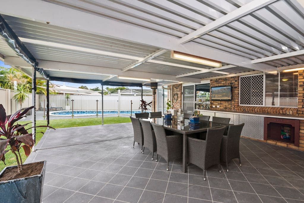 21 Treeview Drive, Burleigh Waters QLD 4220, Burleigh Waters - Thumbnail 2