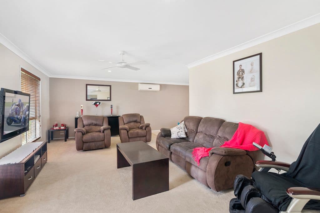 21 Treeview Drive, Burleigh Waters QLD 4220, Burleigh Waters - Thumbnail 7