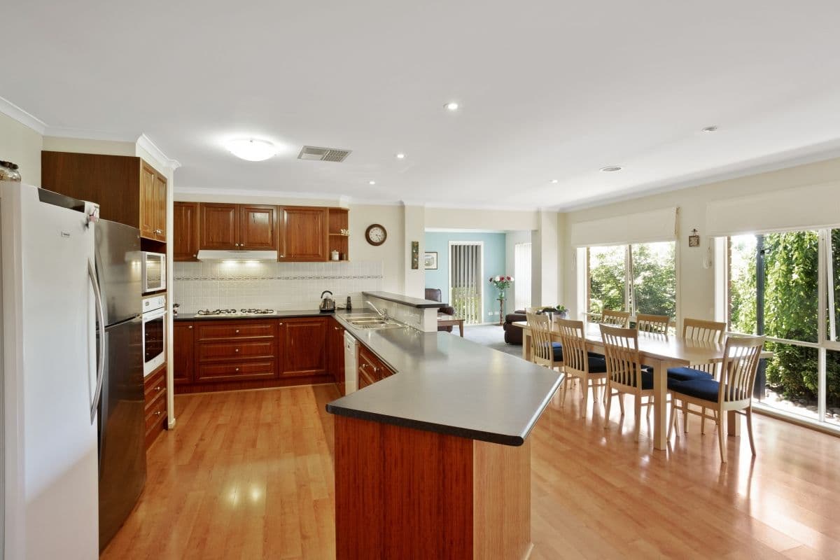 5 Davern Court, Werribee VIC 3030, Werribee - Thumbnail 4