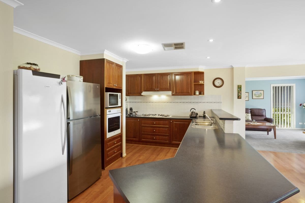 5 Davern Court, Werribee VIC 3030, Werribee - Thumbnail 5
