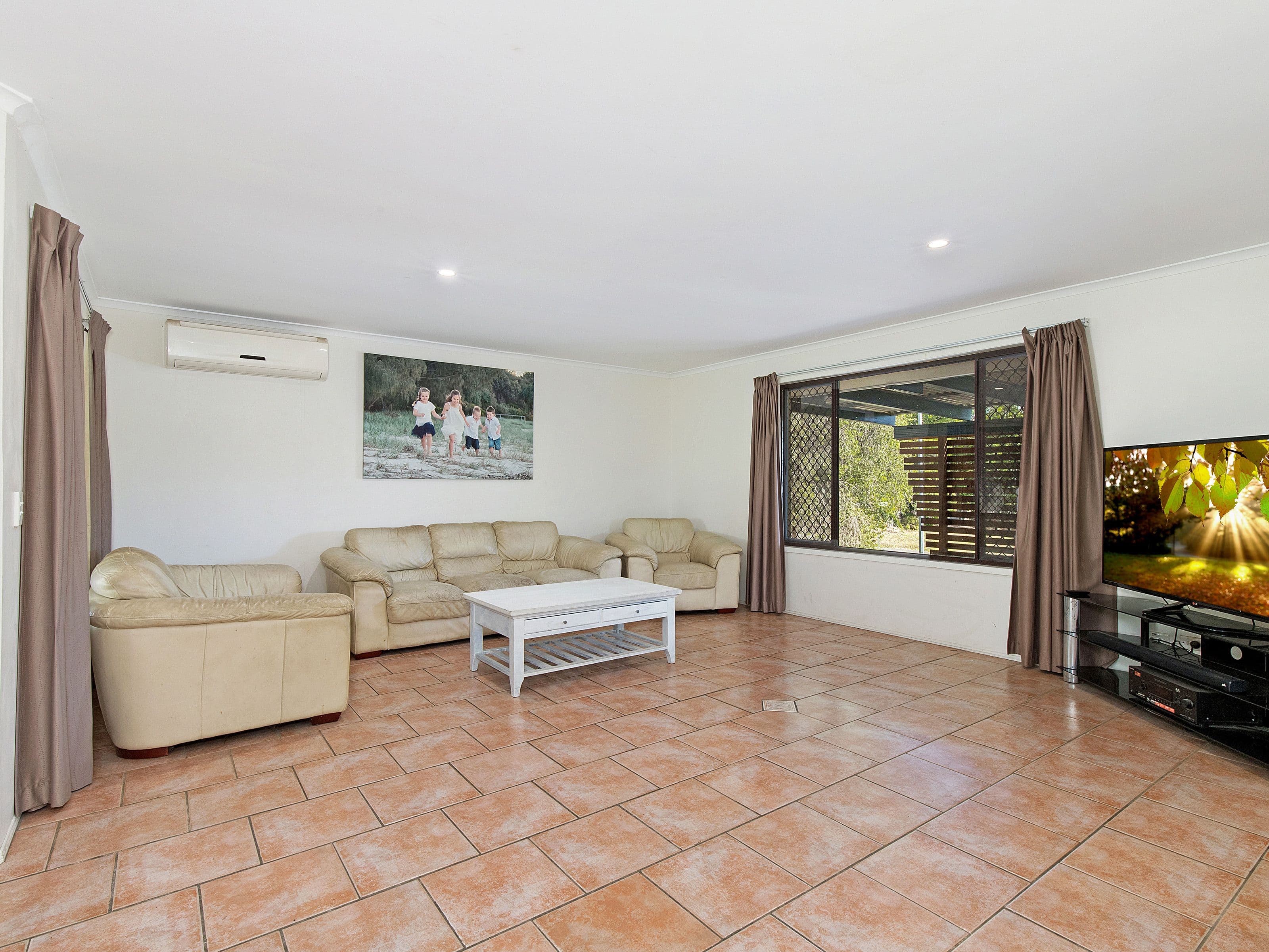 4 Cozens Way, Highland Park QLD 4211, Highland Park - Thumbnail 4