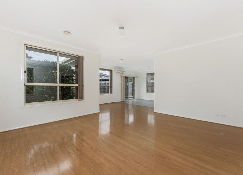 17 Michael Avenue, St Albans VIC 3021, St Albans - Thumbnail 2