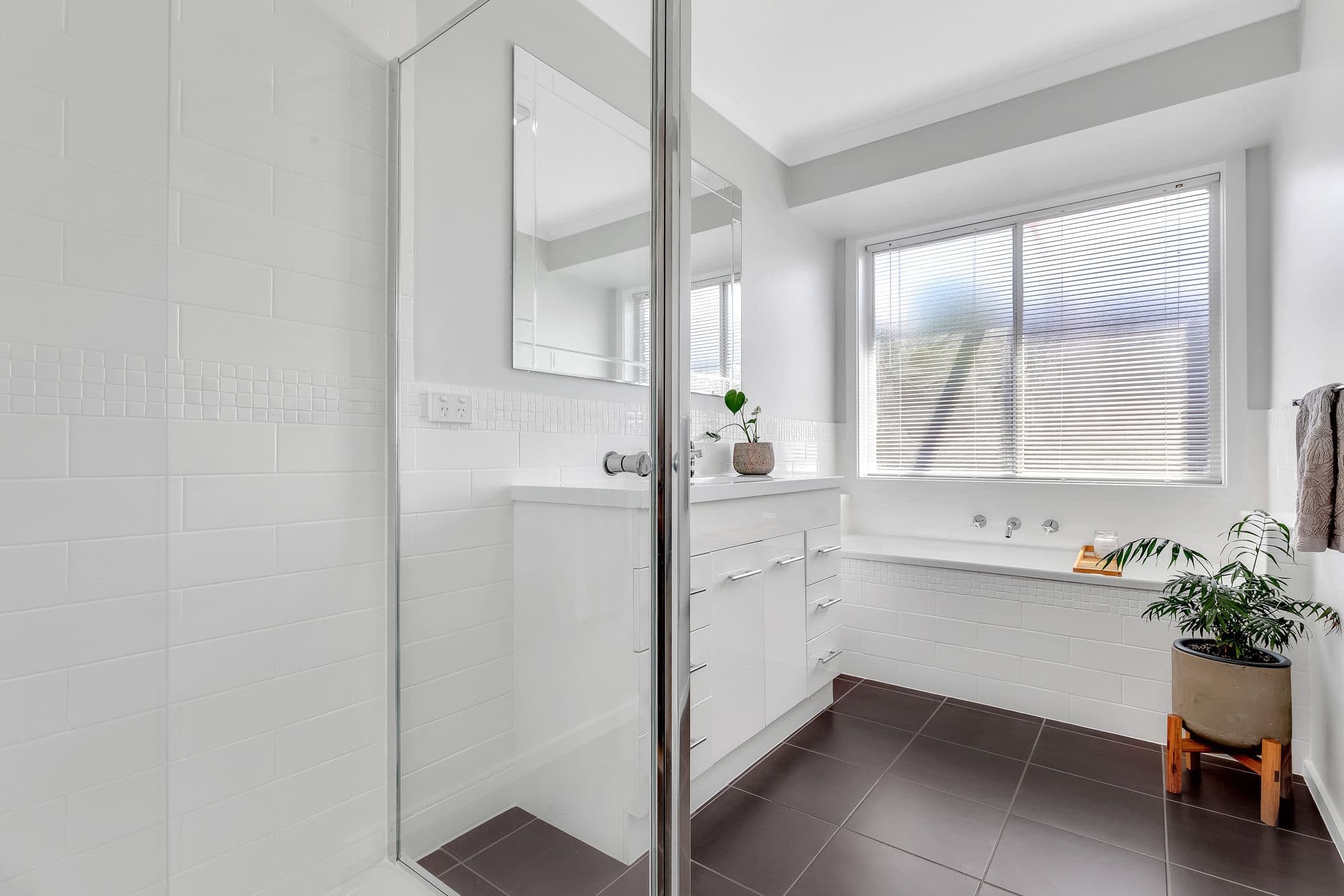 20 Whitehall Crescent, Werribee VIC 3030, Werribee - Thumbnail 4