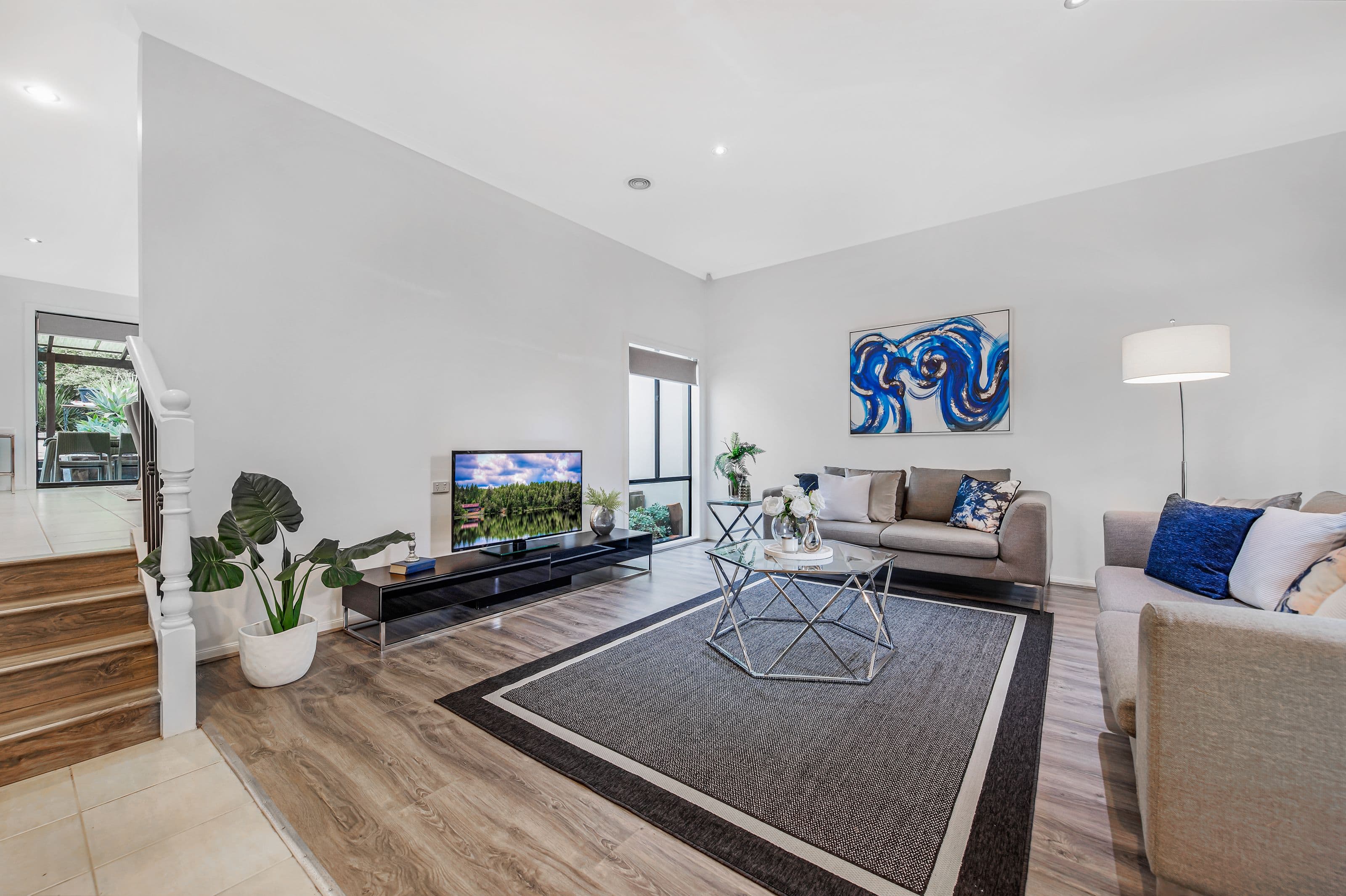 10 Margaret Gray Close, Glen Waverley VIC 3150, Glen Waverley - Thumbnail 2