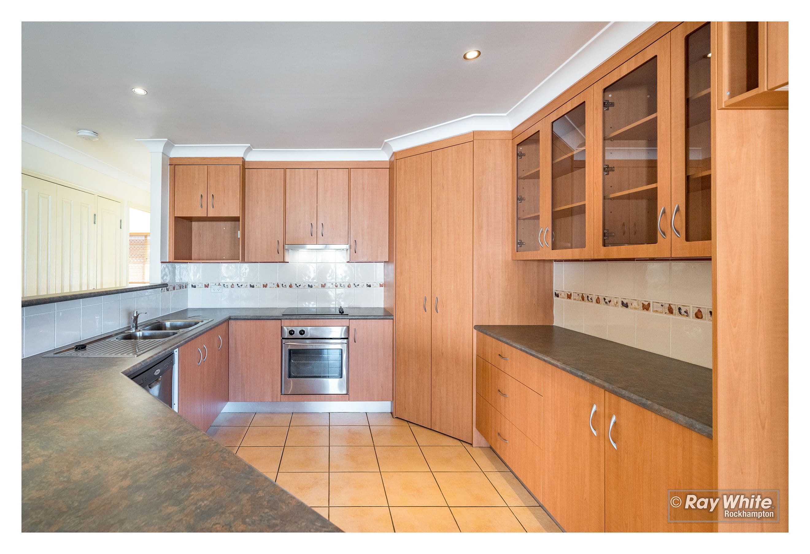 4 Whaites Court, Norman Gardens QLD 4701, Norman Gardens - Thumbnail 2