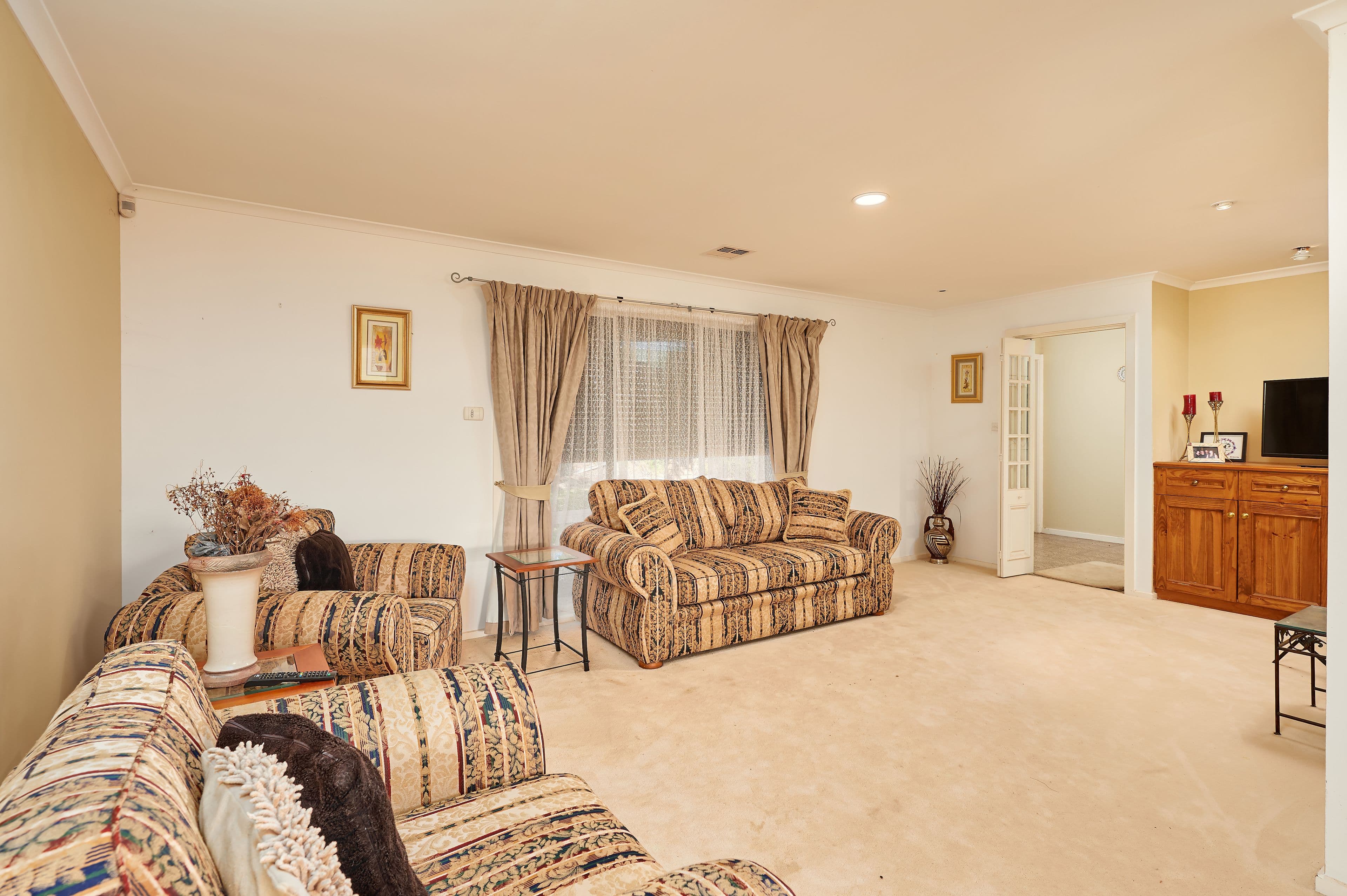 24 Mccoullough Drive, Tolland - Thumbnail 2