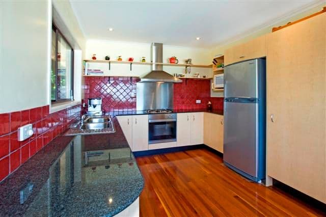 27 Arafura Street, UPPER MOUNT GRAVATT QLD 4122, Upper Mount Gravatt - Thumbnail 3