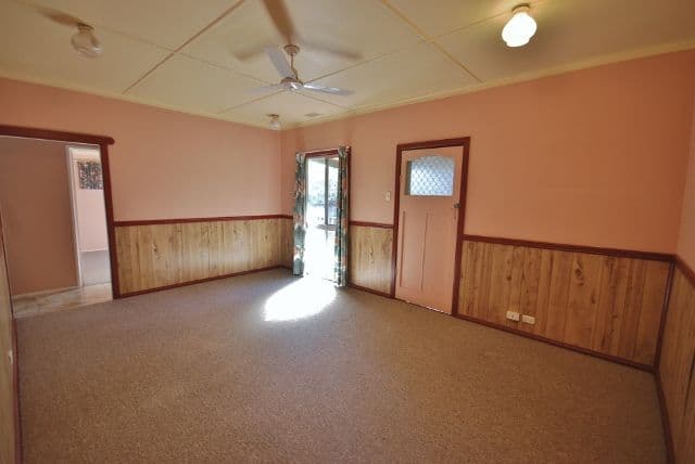 10 Tytherleigh Avenue, LANDSBOROUGH QLD 4550, Landsborough - Thumbnail 7